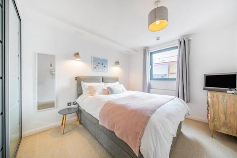 1 bedroom flat for sale, Stanley Road, Wimbledon