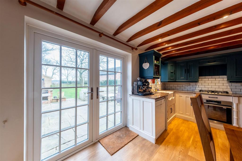 1 Parkfield House Cottages-008.jpg