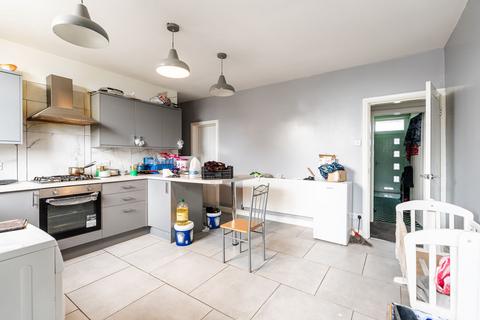 3 bedroom end of terrace house for sale, Soothill Lane, Soothill, WF17