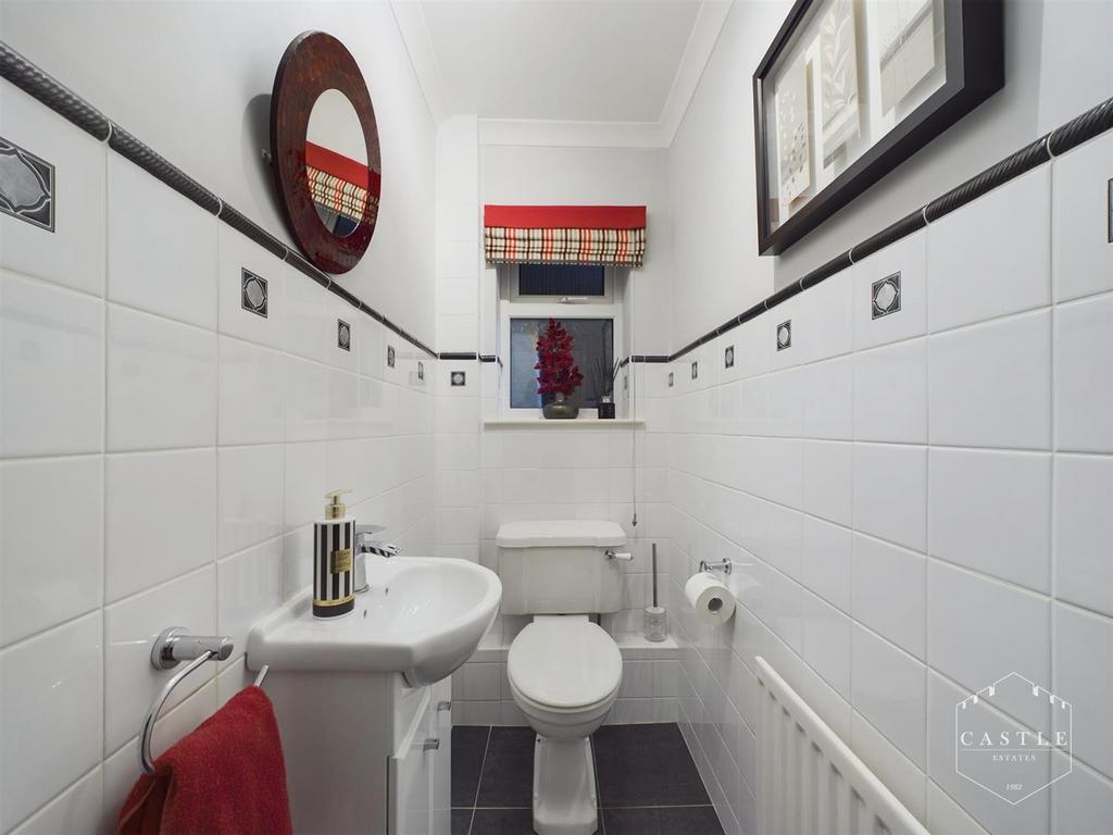 Guest cloakroom