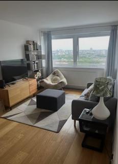 2 bedroom flat to rent, Park South, Austin Road, London, SW11