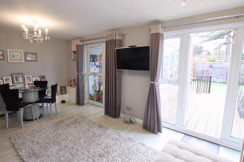 3 bedroom terraced house for sale, Kempton Walk, Croydon, CR0