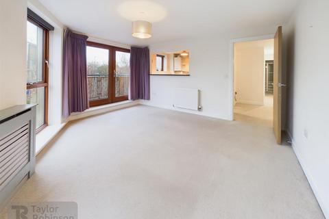 2 bedroom apartment for sale, Three Bridges, Crawley