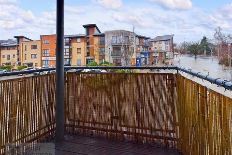 2 bedroom apartment for sale, Three Bridges, Crawley