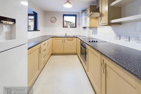 2 bedroom apartment for sale, Three Bridges, Crawley