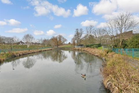 2 bedroom end of terrace house for sale, Woodrush Way, Chadwell Heath, Essex