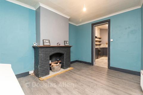 2 bedroom ground floor maisonette for sale, Sun Street, Waltham Abbey EN9