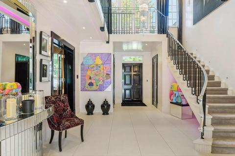 8 bedroom detached house to rent, Sheldon Avenue, Highgate, N6
