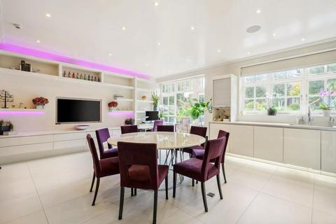 8 bedroom detached house to rent, Sheldon Avenue, Highgate, N6