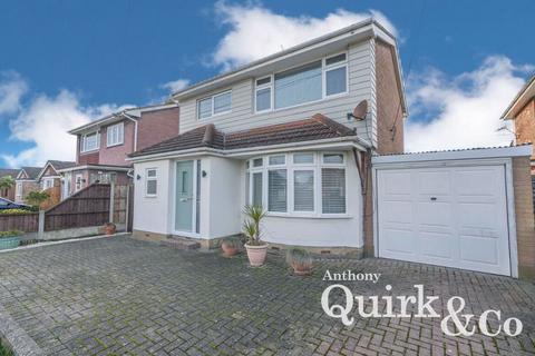 3 bedroom detached house for sale, Marcos Road, Canvey Island, SS8