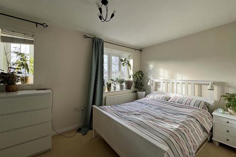 3 bedroom end of terrace house to rent, Carisbrooke Grove, Stamford