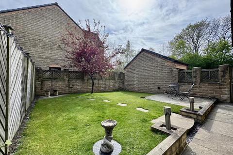 4 bedroom detached house for sale, Mereside, Waterloo, Huddersfield, HD5 8SX