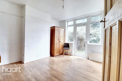 undefined, Seymour Avenue, Luton