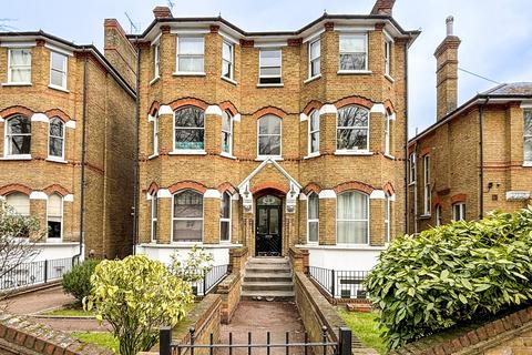 1 bedroom flat for sale, London Road, Forest Hill, London, SE23