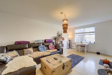 1 bedroom flat for sale, Paxton Road, Forest Hill, London, SE23