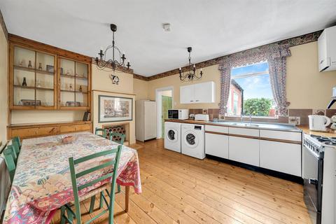 3 bedroom terraced house for sale, Hilldrop Road, Bromley
