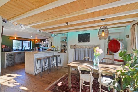 1, Ivy Cottage Chapel Hill, Porthtowan, Truro, TR4 8AS
