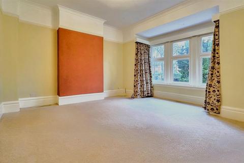 5 bedroom end of terrace house for sale, Selly Oak Road, Birmingham B30