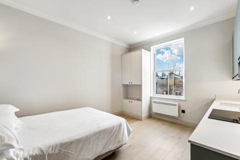 Studio to rent, Finborough Road, London, SW10