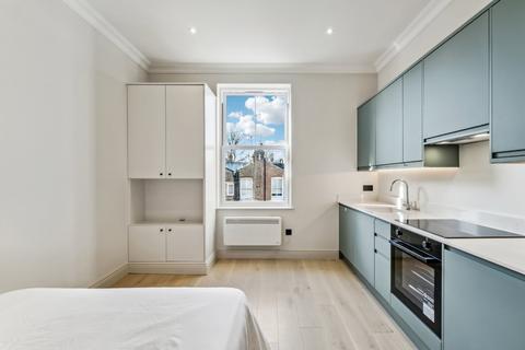 Studio to rent, Finborough Road, London, SW10