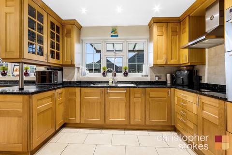 4 bedroom detached house for sale, Tennand Close, Cheshunt, Waltham Cross, Hertfordshire, EN7 6DJ