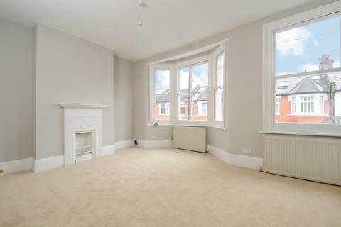 3 bedroom flat to rent, Thorndean Street Earlsfield SW18