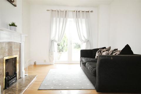 3 bedroom end of terrace house to rent, Becontree Avenue, Dagenham, RM8