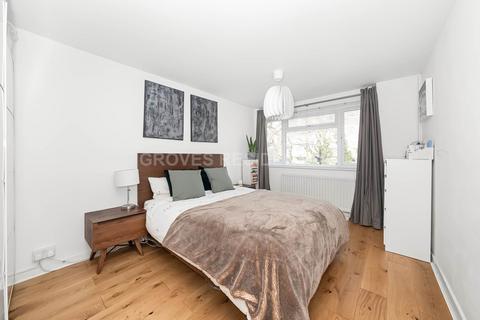 2 bedroom maisonette for sale, Blakes Lane, New Malden