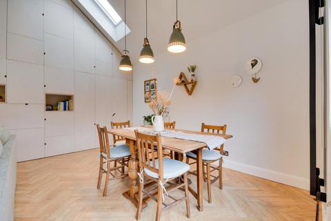 33 Rosebery Road, Chelmsford, CM2 0TU