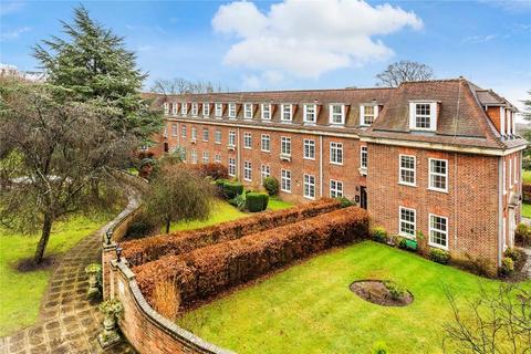 3 bedroom ground floor flat to rent, Ottershaw, Surrey, KT16