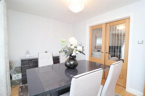 4 bedroom detached house for sale, Birchfield Drive, Worksop S80