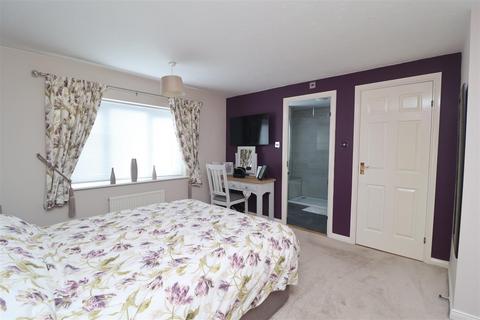 11 Birchfield Drive, Worksop, S80 3DX
