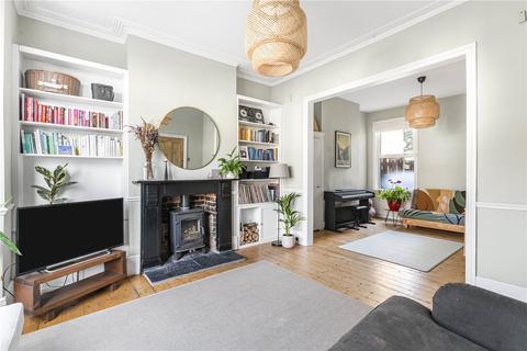 76 Honley Road, London, SE6 2JB
