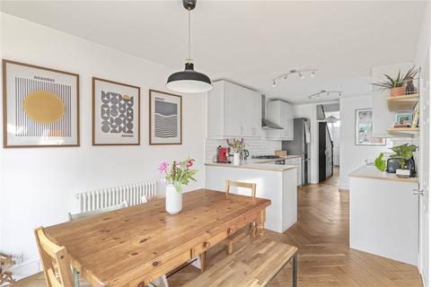 76 Honley Road, London, SE6 2JB