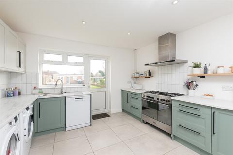 3 bedroom semi-detached bungalow for sale, Istead Rise, Istead Rise, Gravesend, Kent