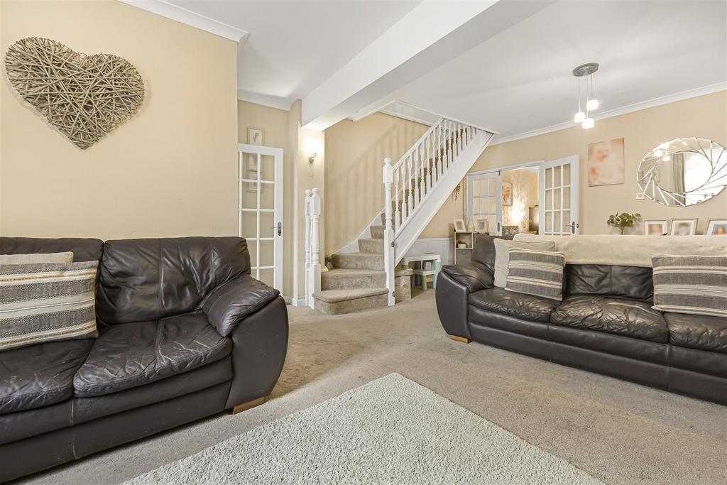 Lounge/dining room