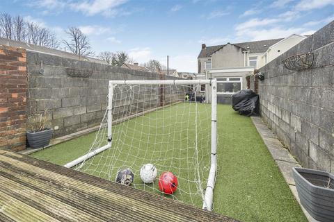 3 bedroom end of terrace house for sale, Howell Road,,, Neath Port Talbot, Neath