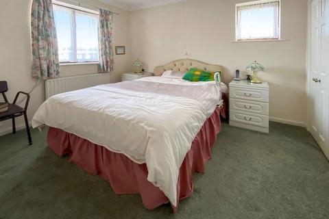 2 bedroom maisonette for sale, Loudon Way, Ashford TN23