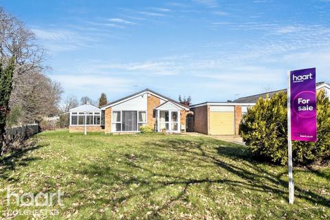 3 bedroom detached bungalow for sale, St Cyrus Road, Colchester