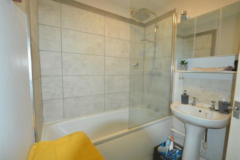 101 Howard Close, Waltham Abbey, EN9 1XB