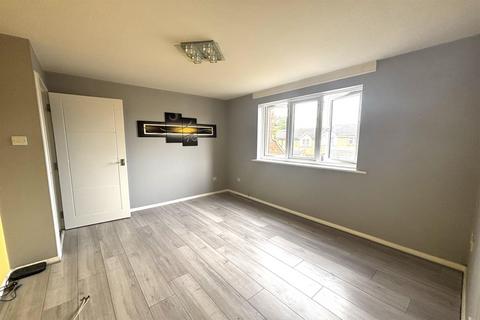 101 Howard Close, Waltham Abbey, EN9 1XB