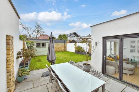 4 bedroom detached house for sale, Westleigh Road, Westgate-On-Sea, Kent