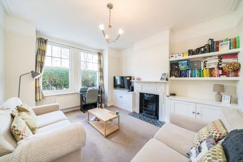 2 bedroom flat to rent, Tranmere Road, London SW18