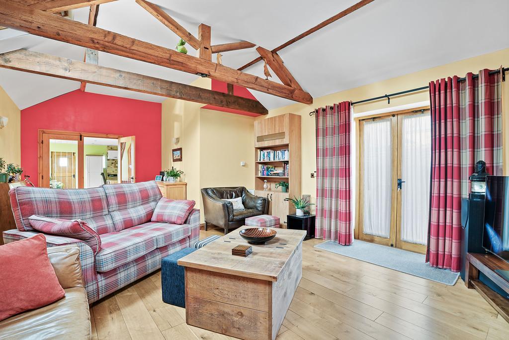 Sitting room 4