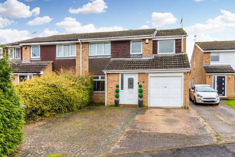 3 bedroom semi-detached house for sale, Ashridge Close, Rushden NN10