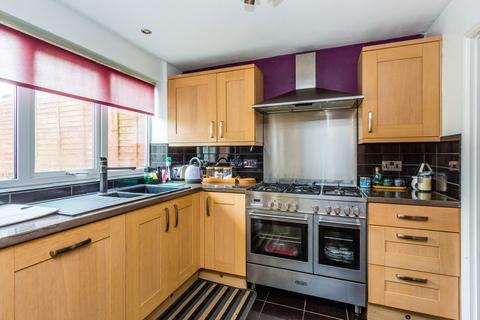 67 Ashridge Close, Rushden, NN10 9HS