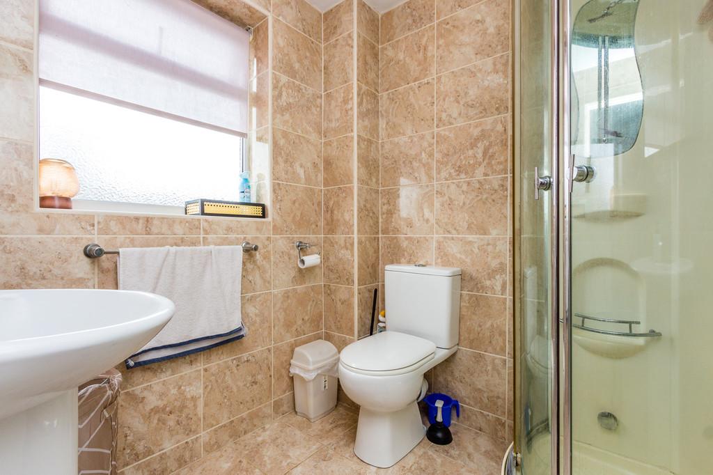 Ensuite shower room