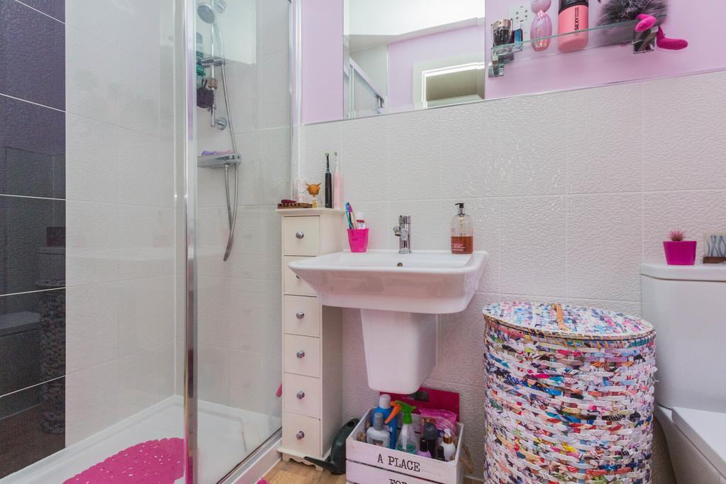 En Suite Shower Room