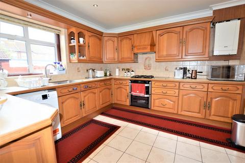 3 bedroom end of terrace house for sale, Ranelagh Road, Southall