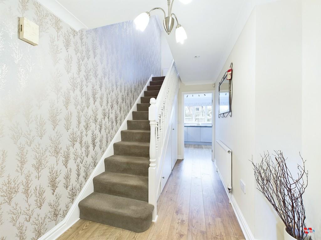 Cam04092 g0 pr0037 still007